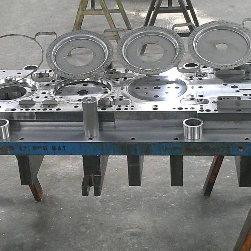 Tool & Die Engineering & Manufacturing Image